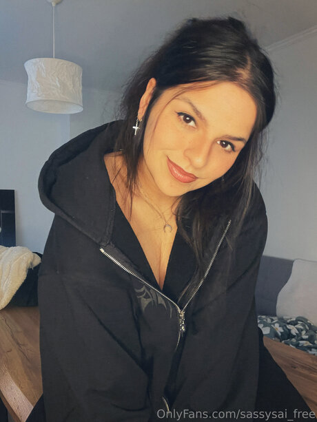 Foto di nudo di fuga di OnlyFans di Sassysai Free