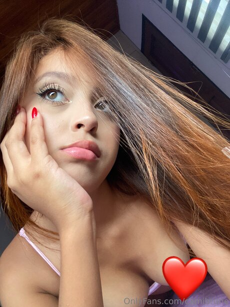 Foto di nudo di fuga di OnlyFans di Camibrune