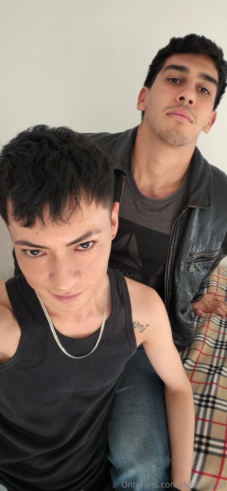 Foto di nudo di fuga di OnlyFans di Duckling Cl