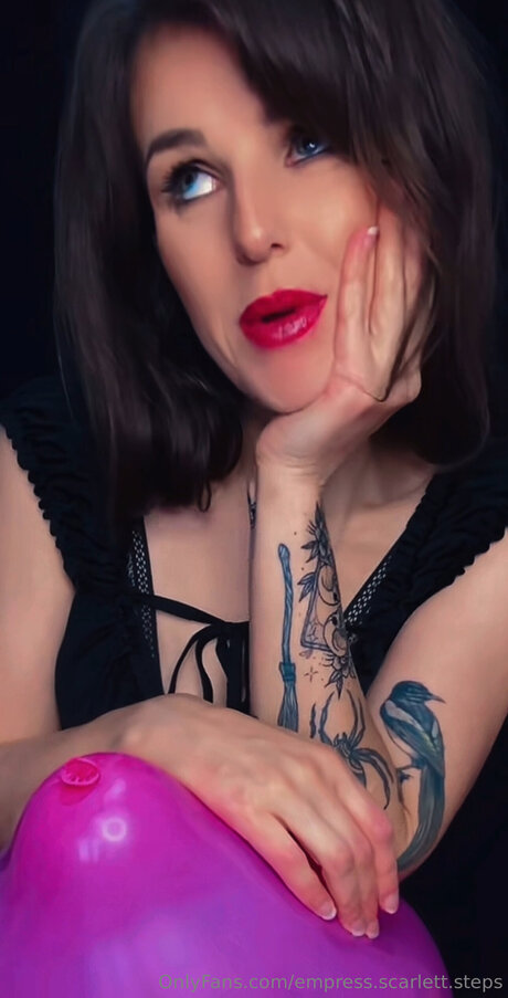 Foto di nudo di fuga di OnlyFans di Empress Scarlett Steps