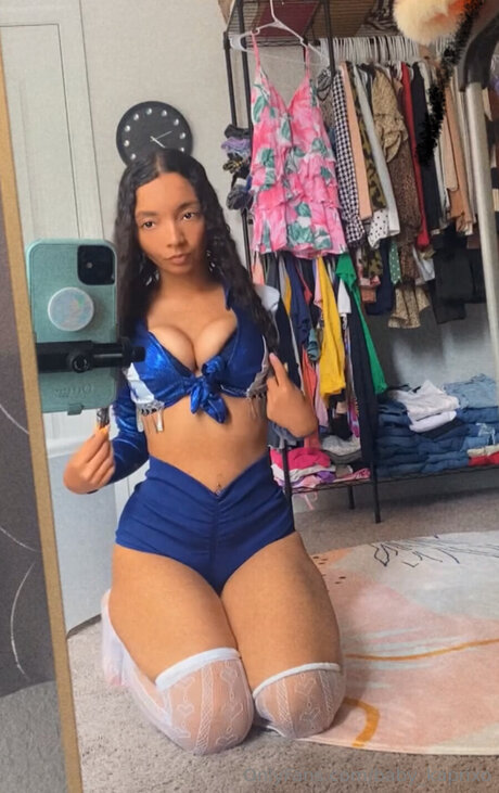 Foto di nudo di fuga di OnlyFans di Baby Kaprixo