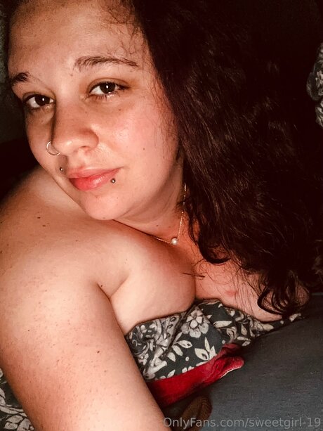 Foto di nudo di fuga di OnlyFans di Sweetgirl 1998