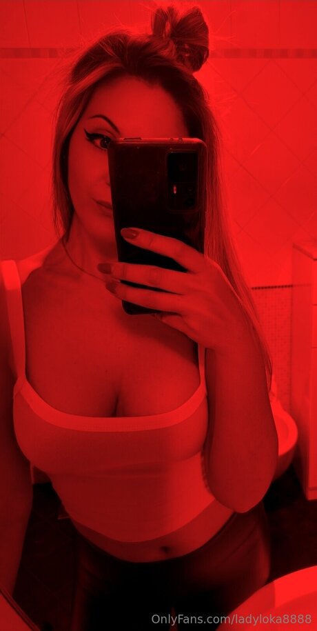 Foto di nudo di fuga di OnlyFans di Ladyloka8888