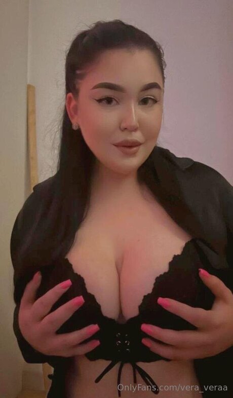 Foto di nudo di fuga di OnlyFans di Vera Veraa