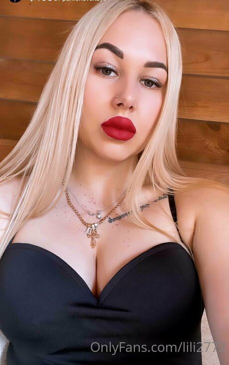 Foto di nudo di fuga di OnlyFans di Lili2772