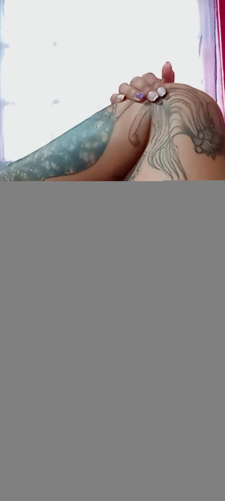 Foto di nudo di fuga di OnlyFans di Lindaflorecita