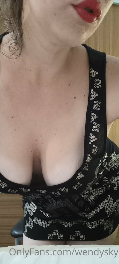 Foto di nudo di fuga di OnlyFans di Wendysky