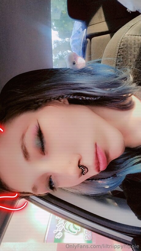 Foto di nudo di fuga di OnlyFans di Liltriippyhippie
