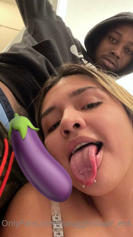Foto di nudo di fuga di OnlyFans di Swaggindaair Ent