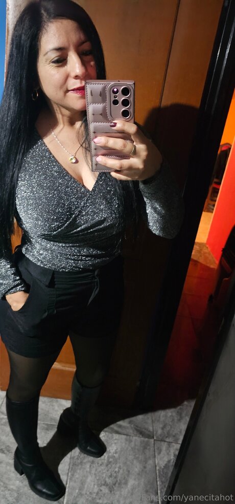 Foto di nudo di fuga di OnlyFans di Yanecitahot