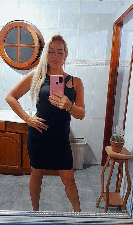 Foxymom77