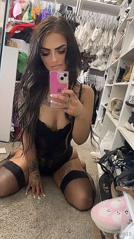 Foto di nudo di fuga di OnlyFans di Inkeddoll11