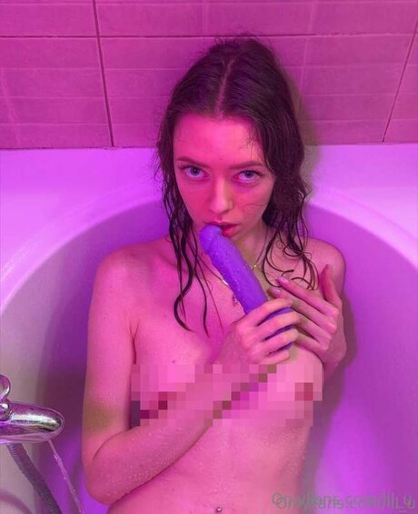 Foto di nudo di fuga di OnlyFans di Lil U