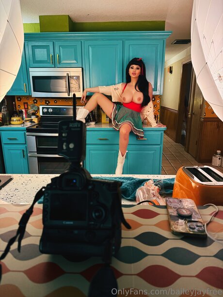 Foto di nudo di fuga di OnlyFans di Baileyjayfree