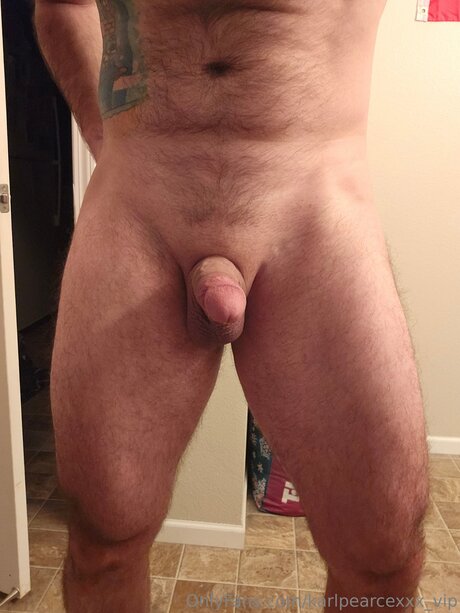 Foto di nudo di fuga di OnlyFans di Karlpearcexxx Vip