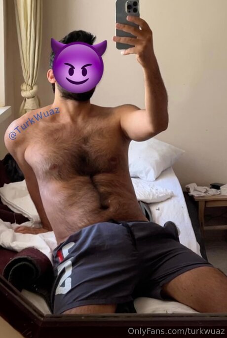 Foto di nudo di fuga di OnlyFans di Turkwuaz