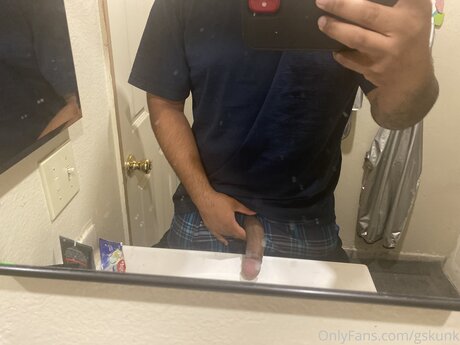 Foto di nudo di fuga di OnlyFans di Dnt7trip