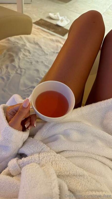 Foto di nudo di fuga di OnlyFans di Evexross