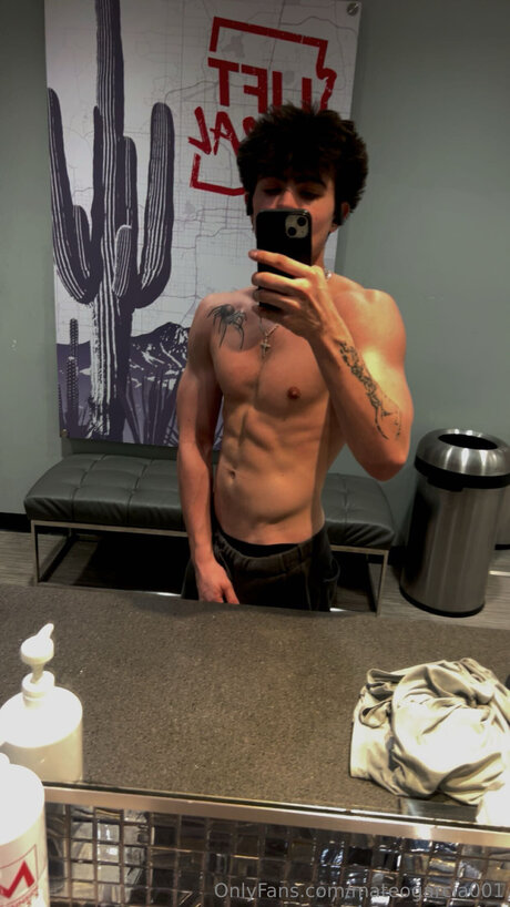 Foto di nudo di fuga di OnlyFans di Mateogarcia001