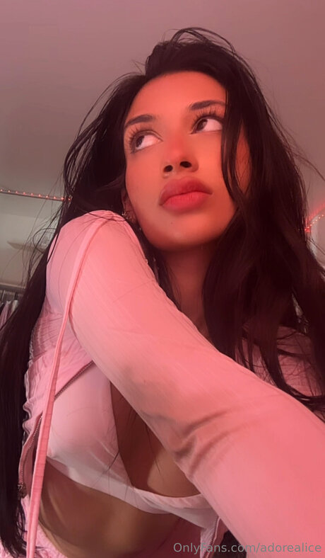 Foto di nudo di fuga di OnlyFans di Adorealice