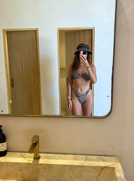 Foto di nudo di fuga di OnlyFans di Ginger Mermaid Feet