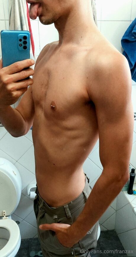 Foto di nudo di fuga di OnlyFans di Franzax