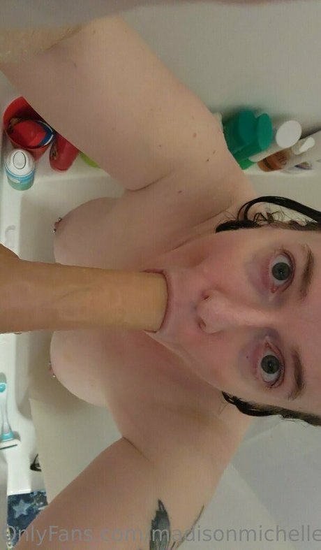 Foto di nudo di fuga di OnlyFans di Madisonmichelle84