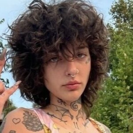 Foto di nudo di fuga di OnlyFans di Keaton Belle