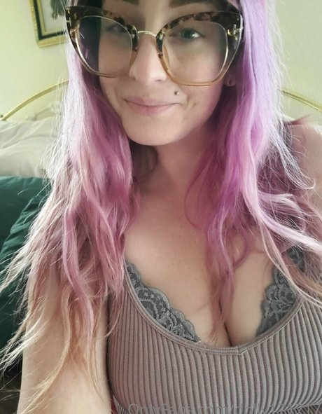 Foto di nudo di fuga di OnlyFans di Aspookydoll
