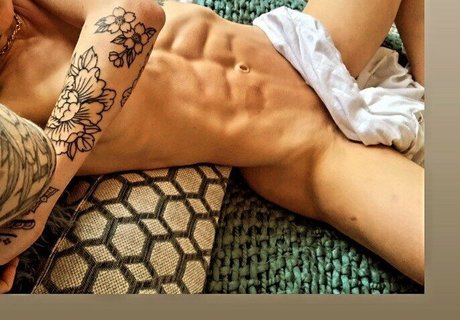 Foto di nudo di fuga di OnlyFans di Lois Pacitto
