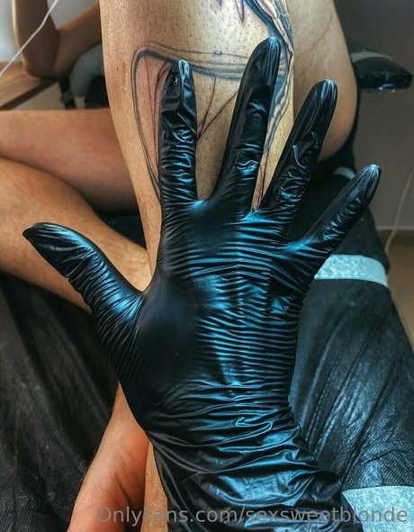 Foto di nudo di fuga di OnlyFans di Sexsweetblonde