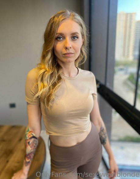 Foto di nudo di fuga di OnlyFans di Sexsweetblonde