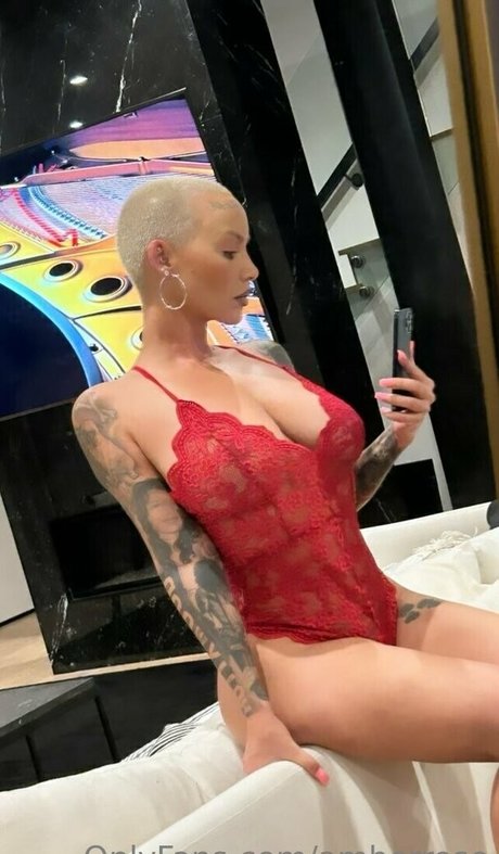 Foto di nudo di fuga di OnlyFans di Amber Rose