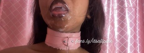 Foto di nudo di fuga di OnlyFans di Itsallpink