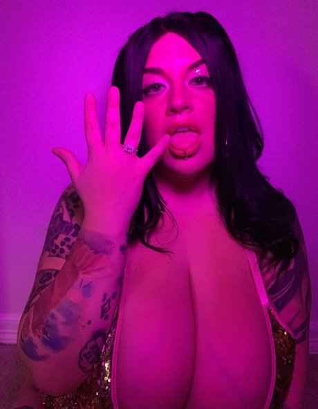 Foto di nudo di fuga di OnlyFans di Marilynmayson