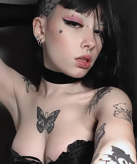 Foto di nudo di fuga di OnlyFans di Isaguim