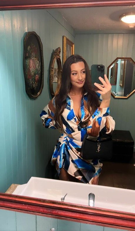 Foto di nudo di fuga di OnlyFans di Lottie Loves Asmr