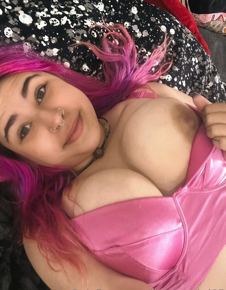 Foto di nudo di fuga di OnlyFans di Littlejaybird05