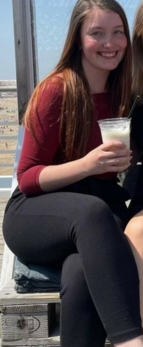 Foto di nudo di fuga di OnlyFans di Daniela Schweizer