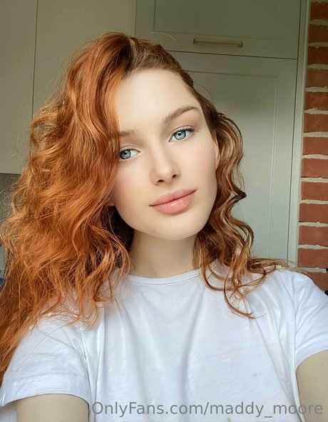 Foto di nudo di fuga di OnlyFans di Maddymoore