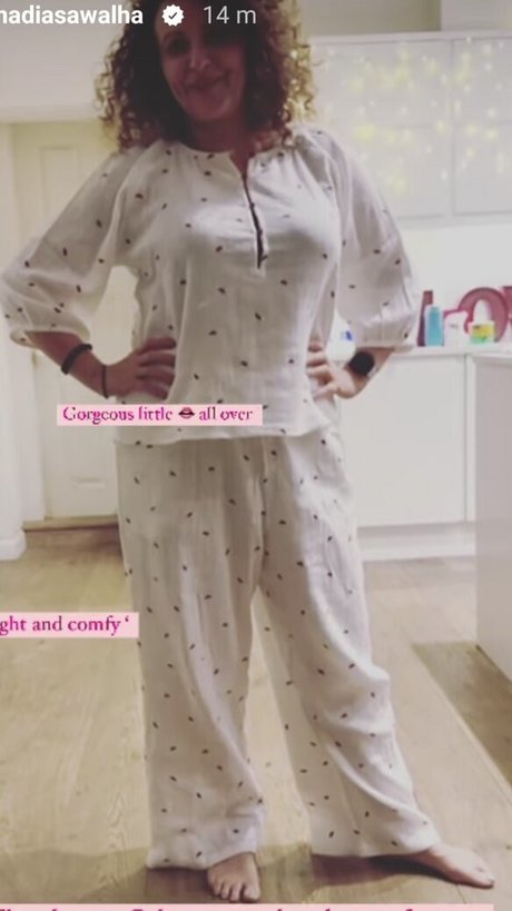 Foto di nudo di fuga di OnlyFans di Nadia Sawalha