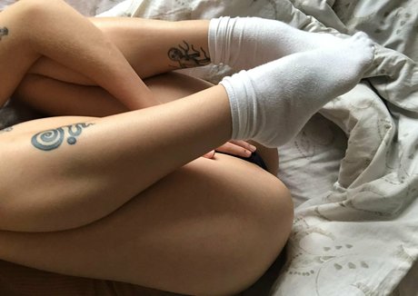 Foto di nudo di fuga di OnlyFans di Katanamiko