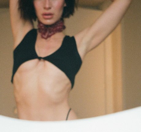 Foto di nudo di fuga di OnlyFans di Lauren Bonner