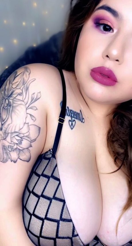 Foto di nudo di fuga di OnlyFans di Babygiirl45