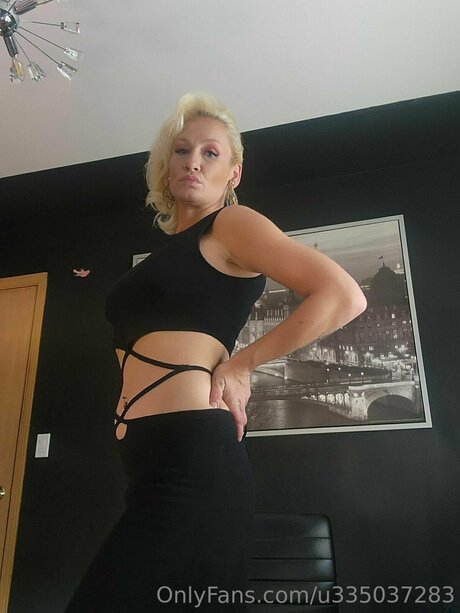 Foto di nudo di fuga di OnlyFans di Marilynox23