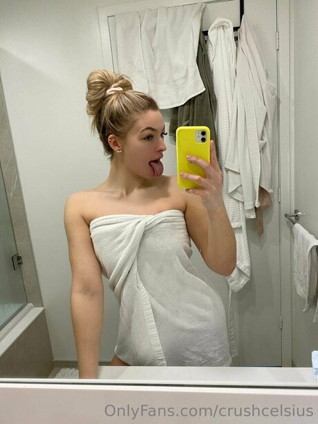 Foto di nudo di fuga di OnlyFans di Crushcelsius