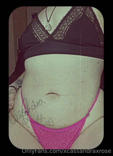 Foto di nudo di fuga di OnlyFans di Xcassandraxrose