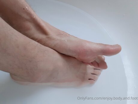 Foto di nudo di fuga di OnlyFans di Enjoy Body And Foot