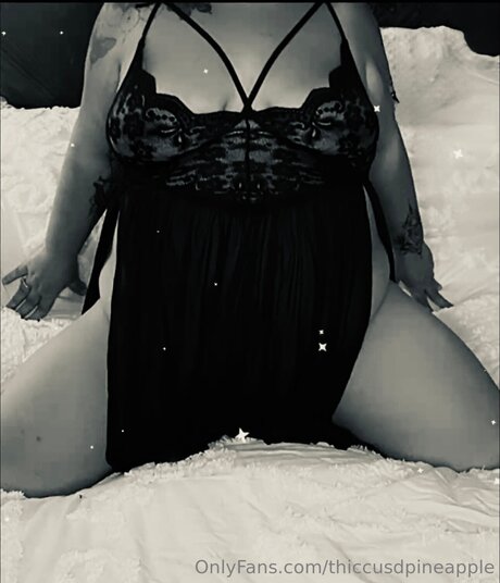 Foto di nudo di fuga di OnlyFans di Thiccusdpineapple
