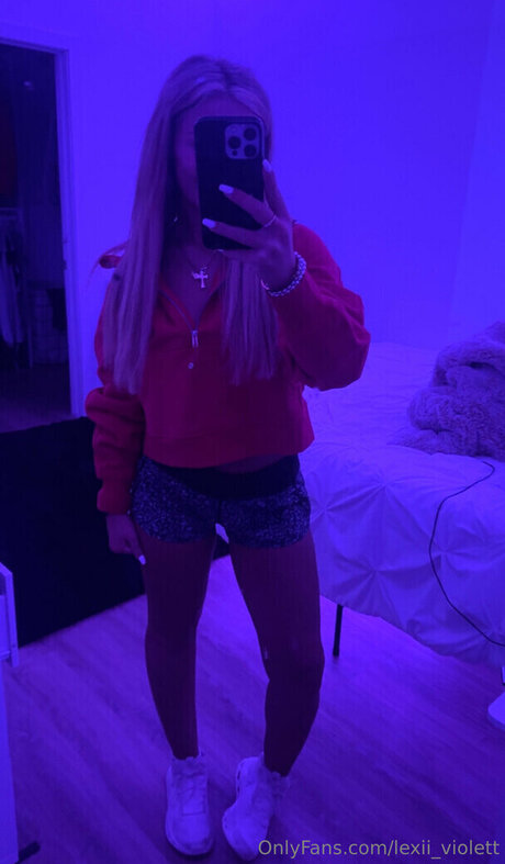 Lexii_violett